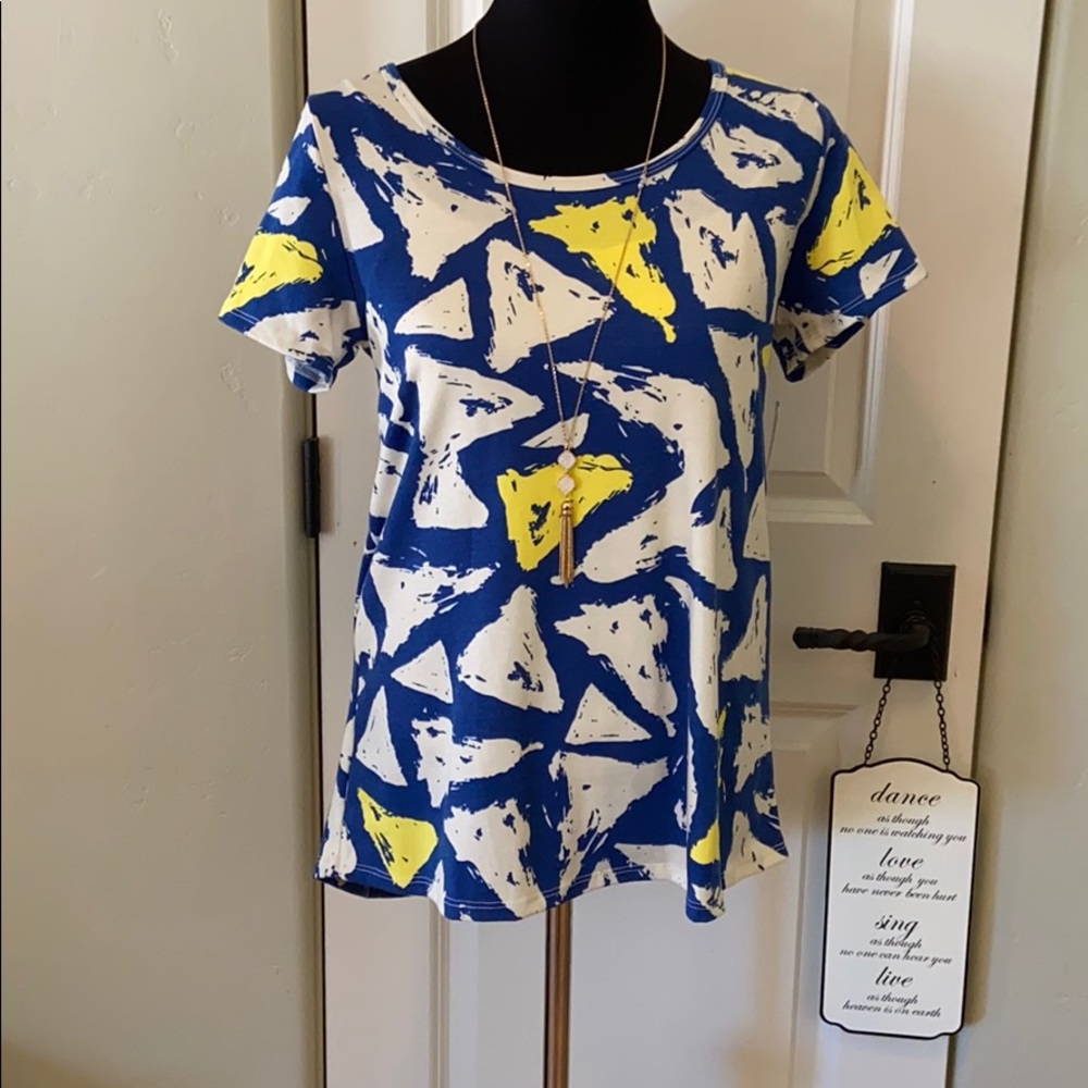Small LuLaRoe Classic T